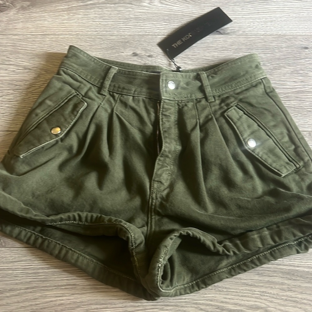 BNWT The Kooples army green denim shorts side pockets zip fly size 2 fits small